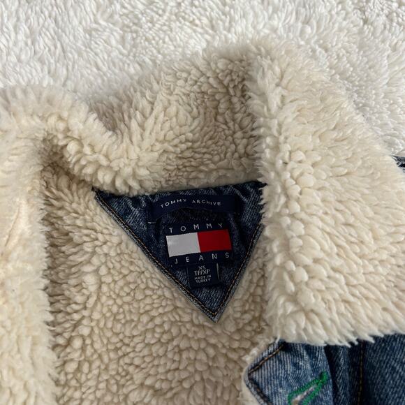 Tommy Jeans ‘Archivr’ Sherpa Denim Jean Jacket Unisex Sz XS Cotton Blend Y2K - Picture 3 of 6